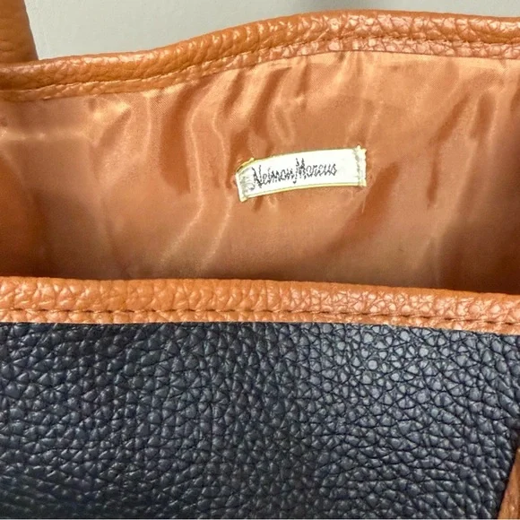 Neiman Marcus Tote Bag Tri-color Camel Brown, Black & Blue Vegan Pebble Leather - Picture 8 of 9